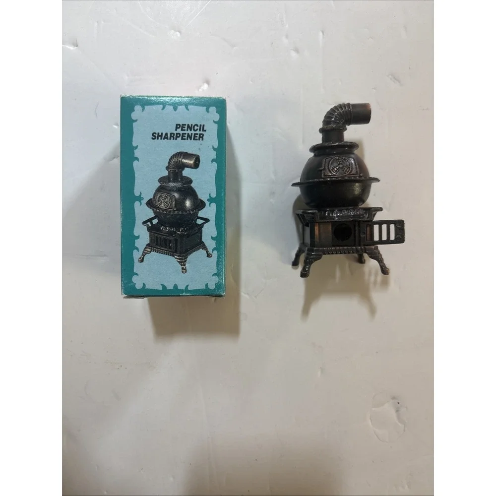 Bronze Die-Cast Mini Pencil Sharpener Pot Belly Stove Collector #9778 /w Box EUC